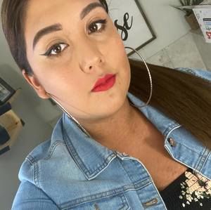 Meet your Posher, Stephanie